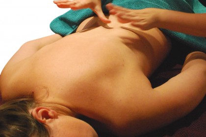 Sarva Prâna (massage ayurvédique)…DOS